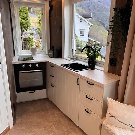 Fjord With Panoramic View & Private Balcony 아파트 *