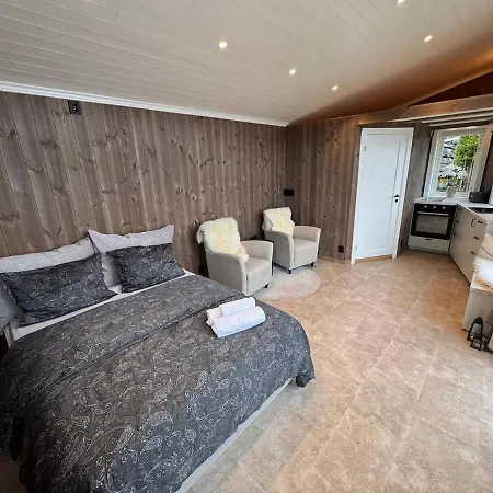 아파트 Fjord With Panoramic View & Private Balcony