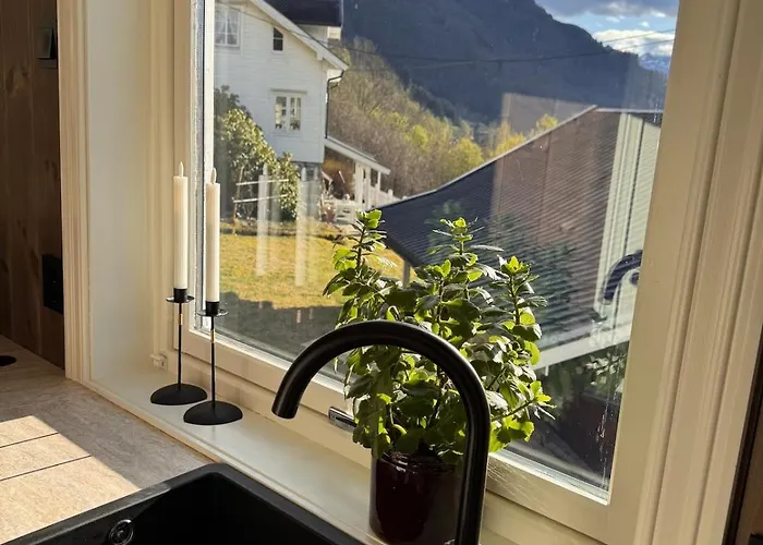 Fjord With Panoramic View & Private Balcony * Luster