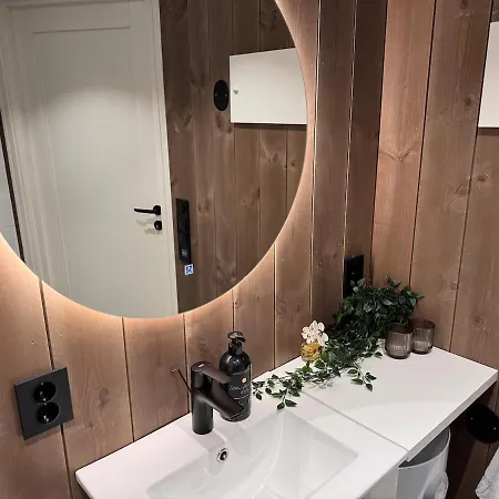 Fjord With Panoramic View & Private Balcony * Luster