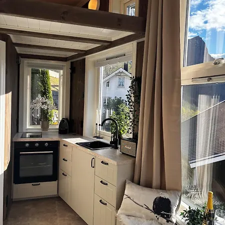 Fjord With Panoramic View & Private Balcony Appartamento *